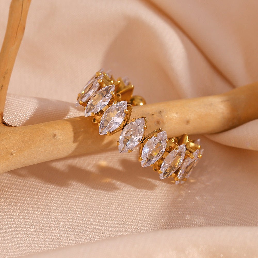 Geneviève Diamond Ring