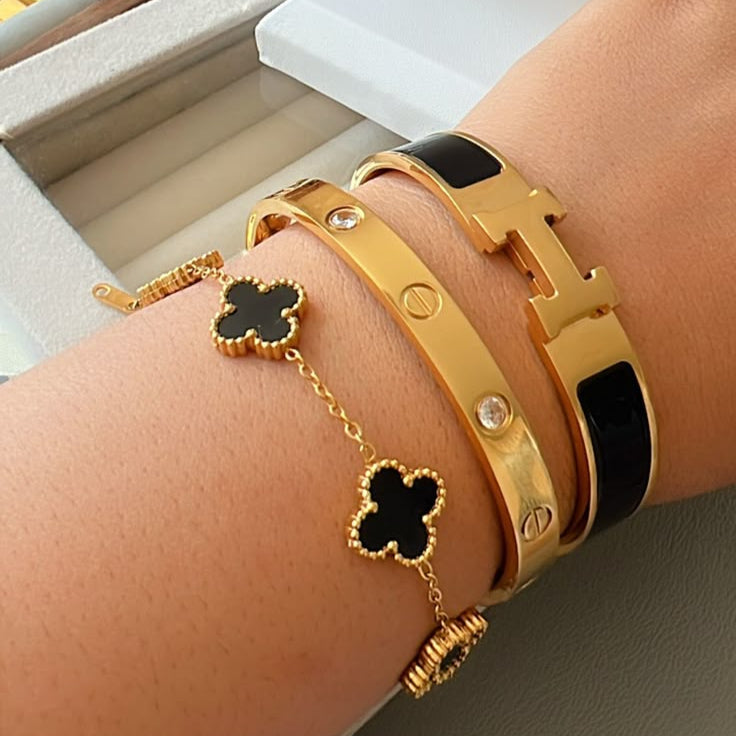 The Secret of Giulia – Set Black Gold