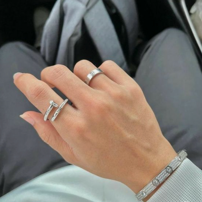 Deluxe Silver Nail Ring