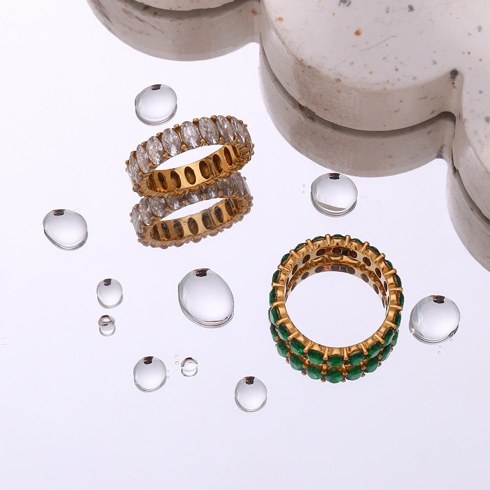 Gold Ring with Diamond Simulant Antoinette