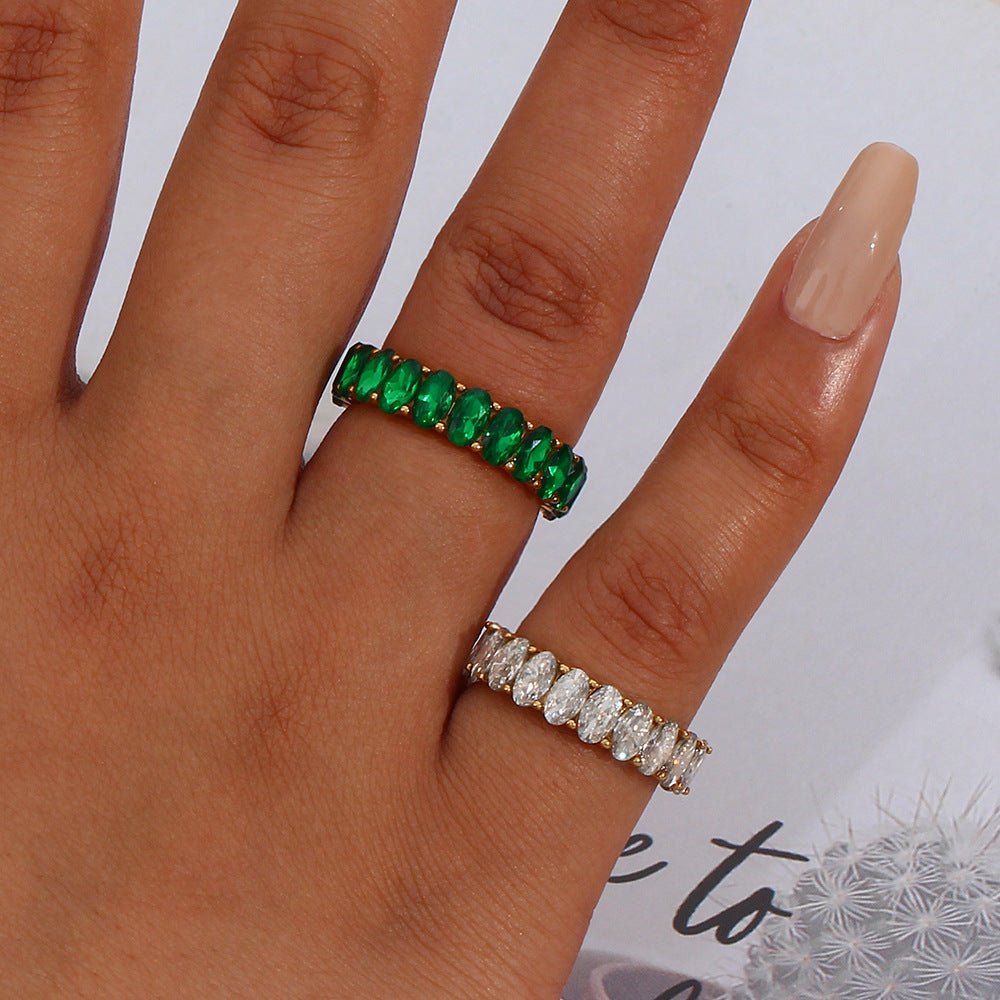 Gold Ring with Diamond Simulant Antoinette