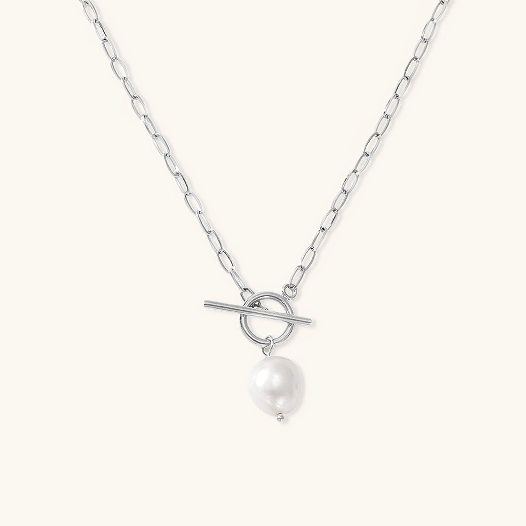Aphrodite Pearl Necklace