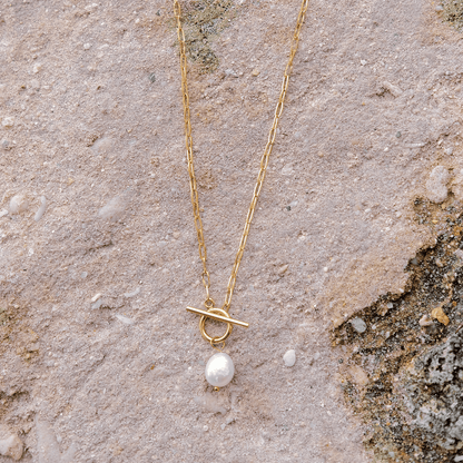 Aphrodite Pearl Necklace