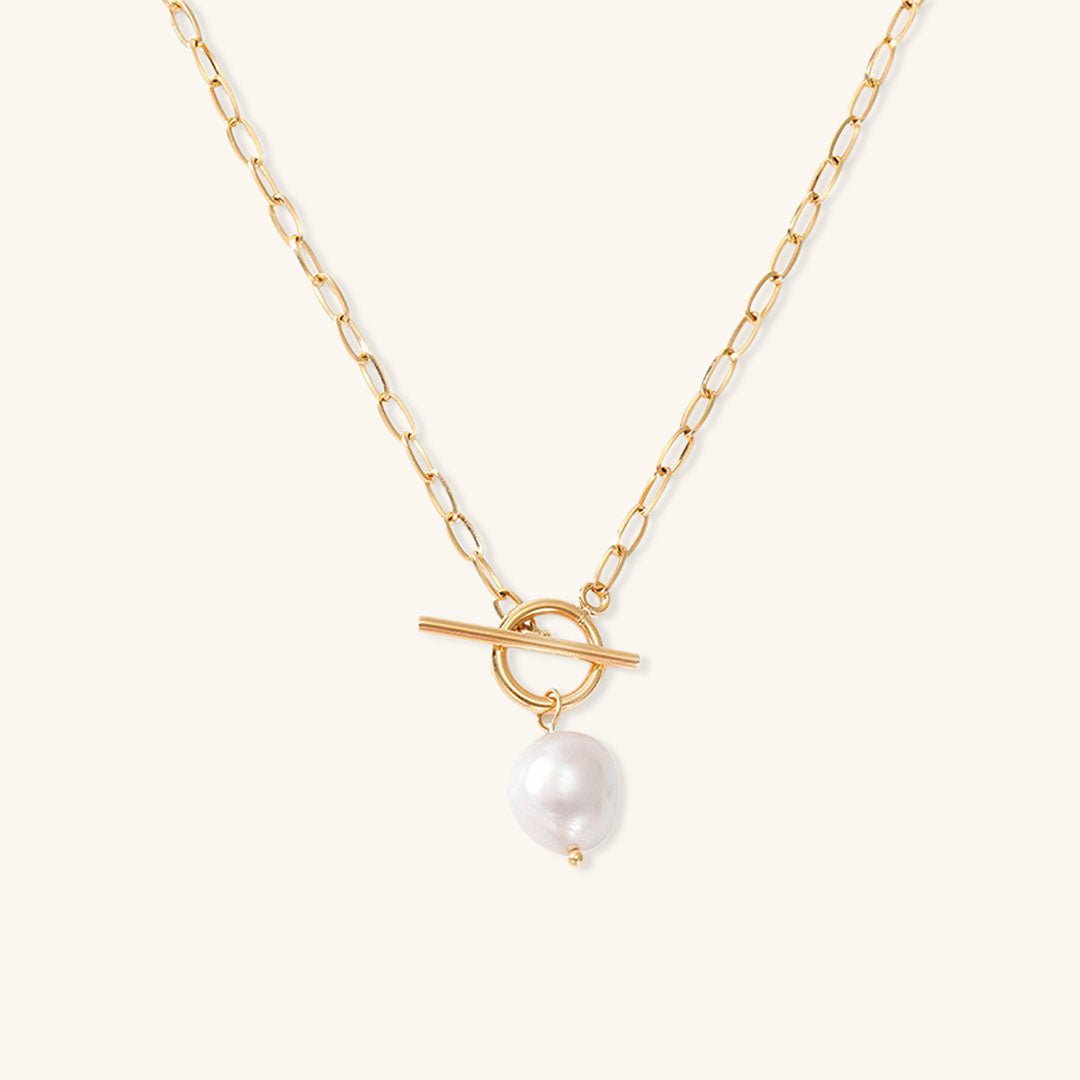 Aphrodite Pearl Necklace