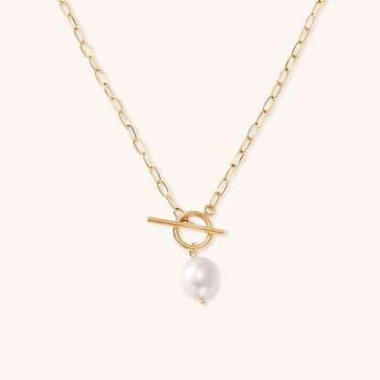 Aphrodite Pearl Necklace