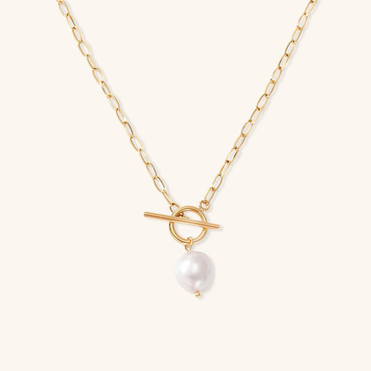 Aphrodite Pearl Necklace