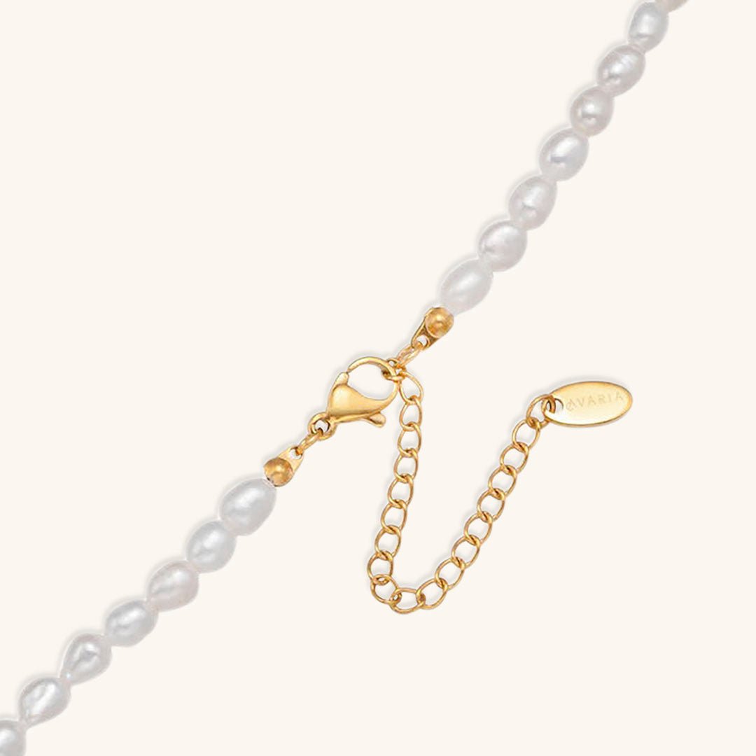 Avaria Necklace in Freshwater Pearls