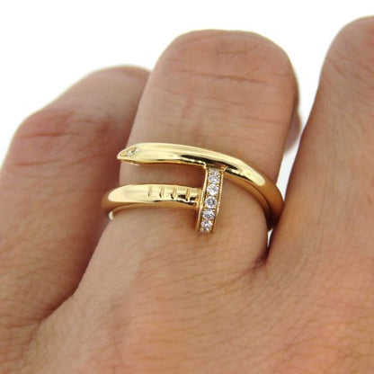 Laura Ring with Golden Reflection Diamond