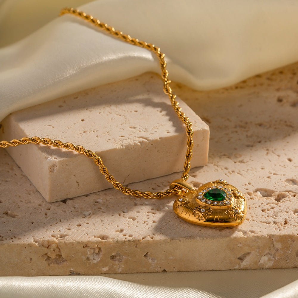 Gold Heart Necklace Caelus