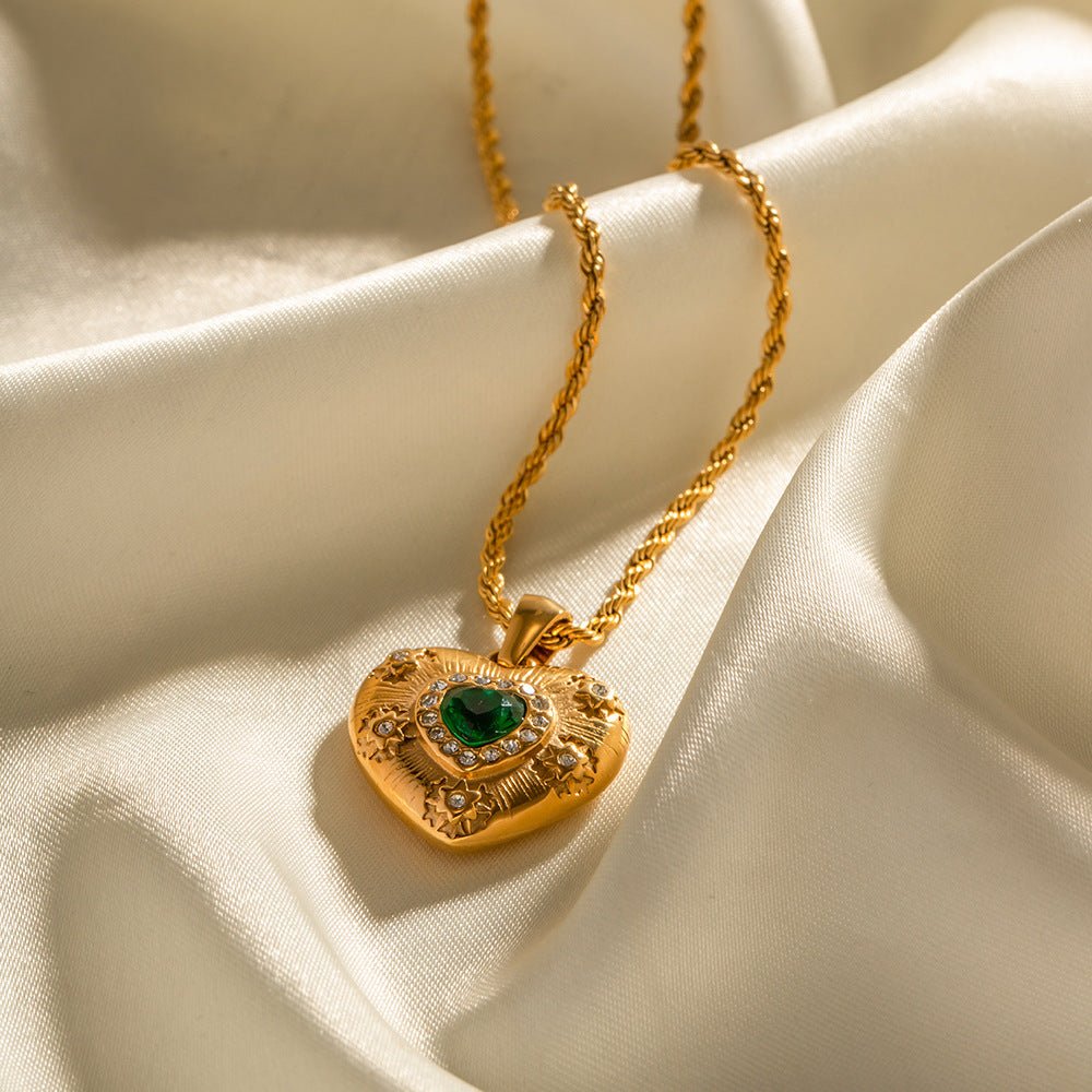 Gold Heart Necklace Caelus