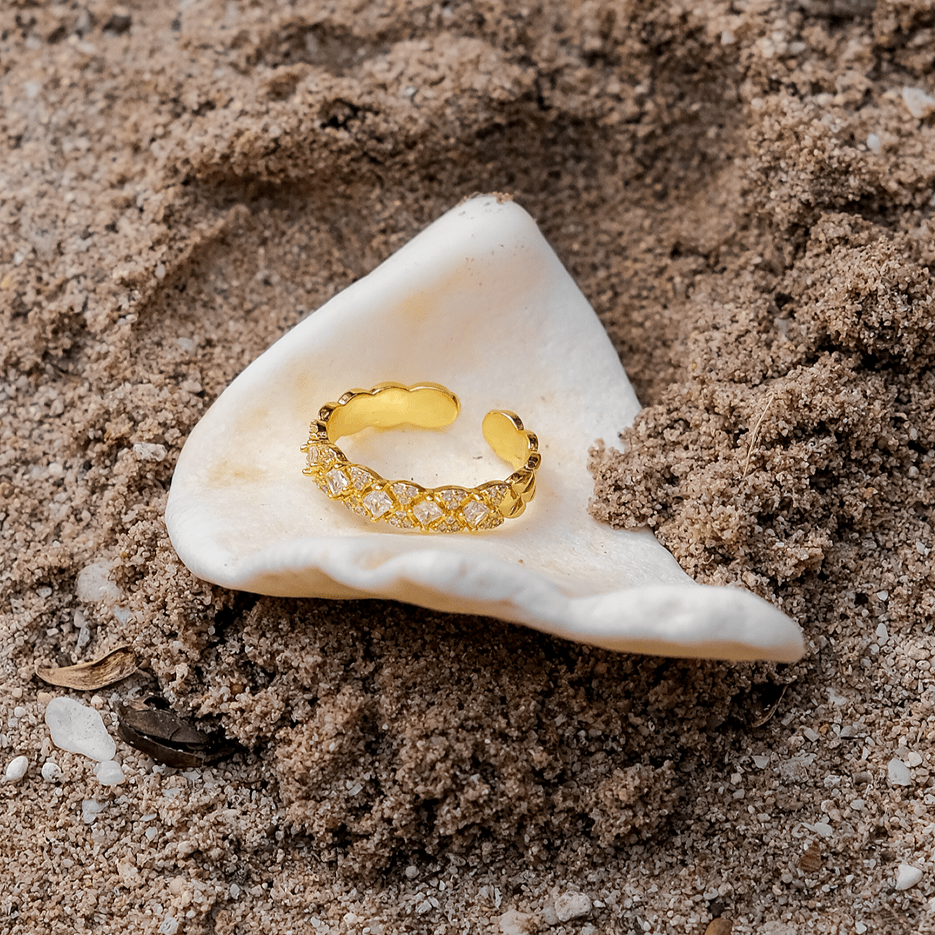 Gold Pattern Ring Camille