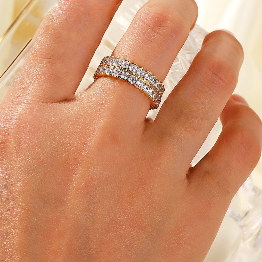 Cassandra Clouté Gold Ring