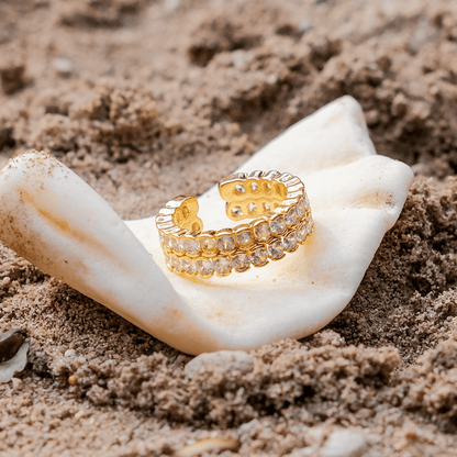 Cassandra Clouté Gold Ring