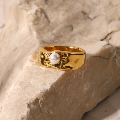 Cerulia Pearl Ring