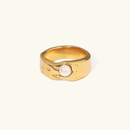 Cerulia Pearl Ring