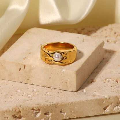 Cerulia Pearl Ring
