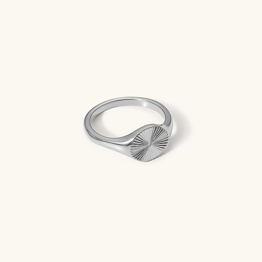 Cyna Ring in Gold