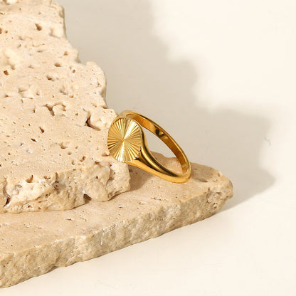 Cyna Ring in Gold