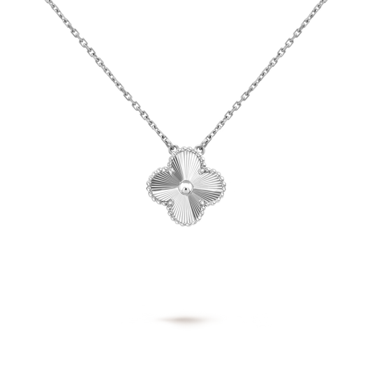 Clover | Pendant Necklace – Silver