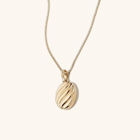 Linda Gold Crescent Necklace