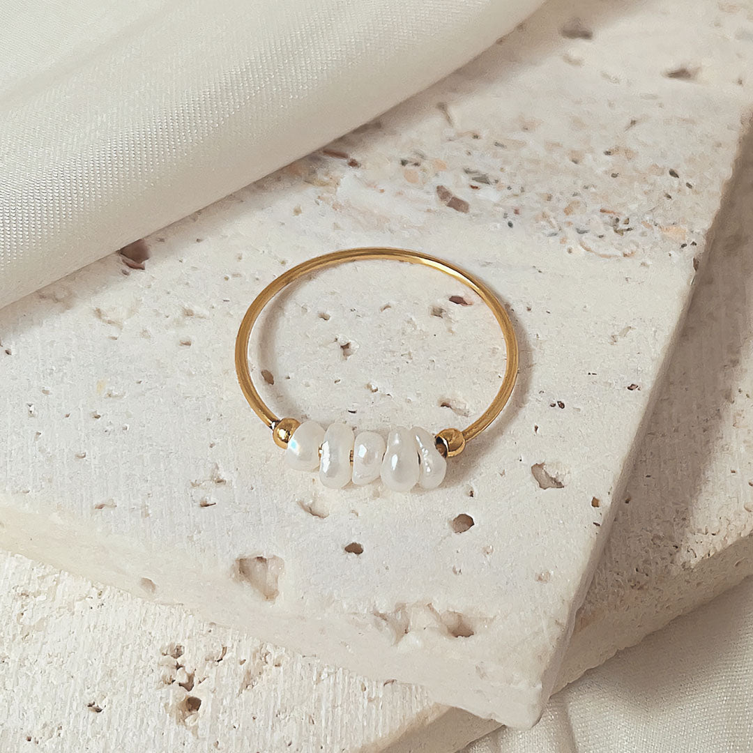 Gold Ring with Freshwater Pearls Magnolia