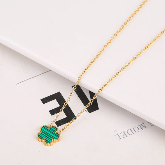 Clover | Pendant Necklace – Green Gold