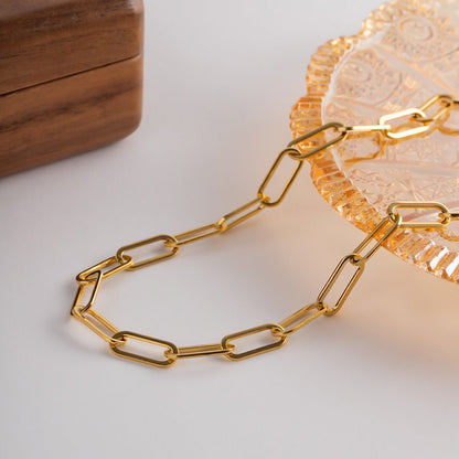 Ria Clip Paper Chain Necklace