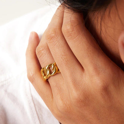 Gold Splendour Ring