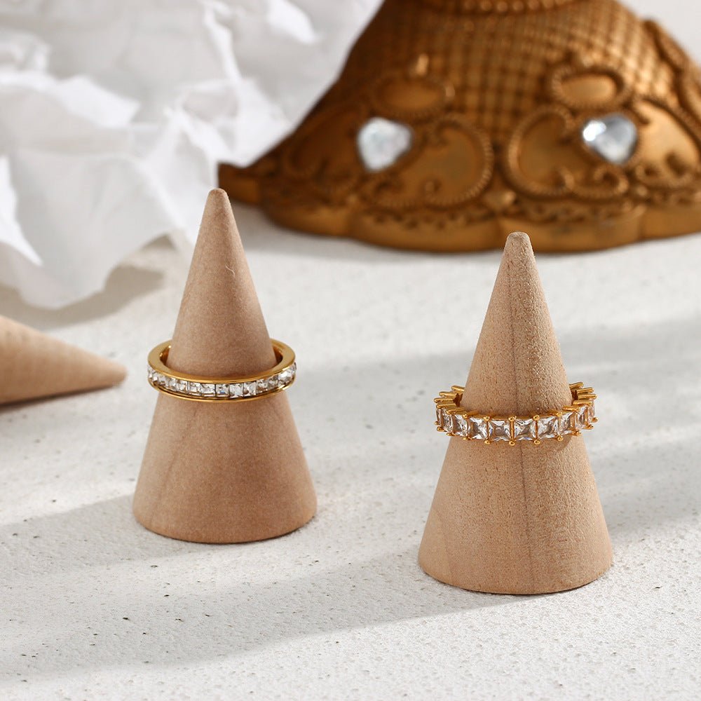 Crown Ring in Gold