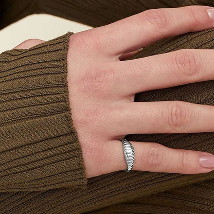 Venn Ring in Gold