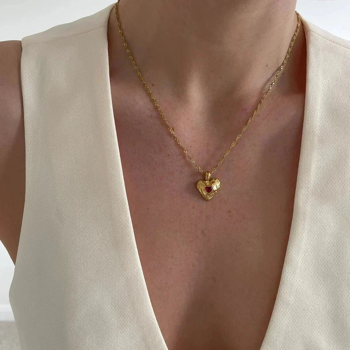 Vesper Gold Necklace with Heart
