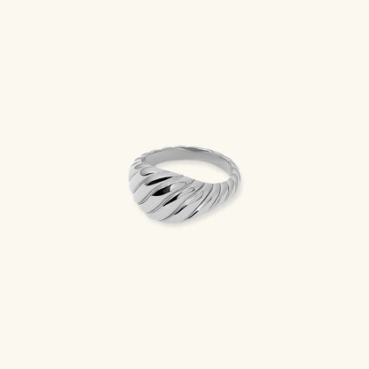 Ylenna Gold Crescent Ring
