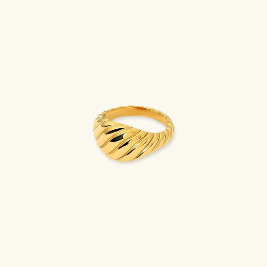 Ylenna Gold Crescent Ring